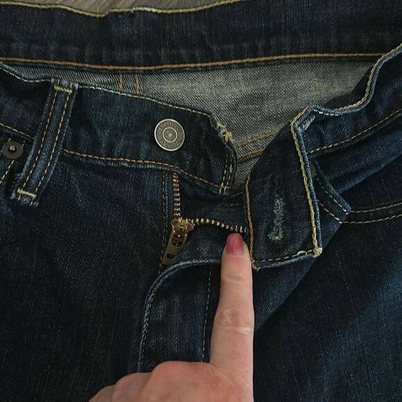 Levi’s 541 Dark Wash Jeans - Picture 6 of 9